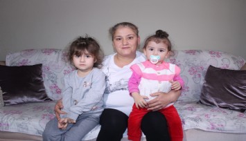 Depreme iki küçük kızı ile yakalandı, gönüllü olan bir kişi yıllık kirasını karşıladı