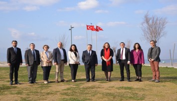 EMD İzmir Şubesinde “Birlikte Güçlüyüz” ekibi adaylığını açıkladı