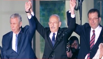 CHP Genel Merkezi önünde tarihi fotoğraf: Kılıçdaroğlu, İmamoğlu ve Yavaş’ın elleri aynı anda havada
