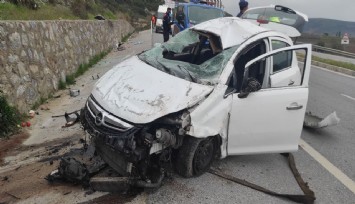 İzmir'de feci kaza: 2 ölü, 1 ağır yaralı