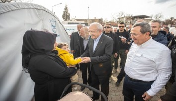 Kılıçdaroğlu’ndan Konak Belediyesi’nin çadır kentinde  demokrasi mesajı: Çağdaş ve güzel bir Türkiye’yi hep birlikte kuracağız   