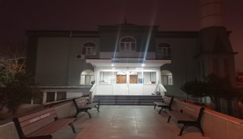 İzmir'de bunalımda olduğu düşünülen genç, cemaati camiye sokmadı