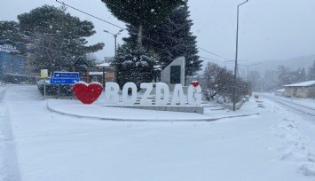 İzmirlilere kar sürprizi