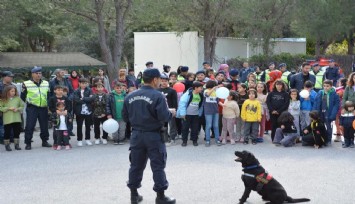 İzmir'de jandarma çocuklara trafik eğitimi verdi
