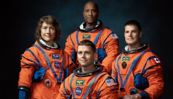 NASA'nın Yeni Ay ekibinde ilk defa bir siyahi ve kadın astronot yer alıyor