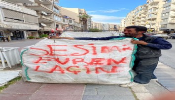 Kağıt toplayıcıları o aday adayının ismini çuvallara yazdı