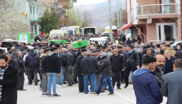 Afyonkarahisar'da kazada hayatını kaybeden iki arkadaş defnedildi