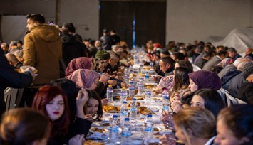 İzmir Büyükşehir Belediyesi’nden 100 milyon TL’lik Ramazan dayanışması
