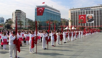 İzmir'de 23 Nisan coşkusu