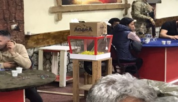 İzmir’de kumar operasyonu: 215 kişi suçüstü yakalandı