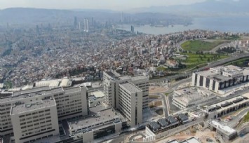 Koca: Bayraklı Şehir Hastanesi'ne hasta kabulü için gün sayıyoruz