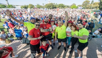 Maraton İzmir 100’üncü yıl onuruna koşuldu: İpi Kenya ve Etopyalı atletler göğüsledi