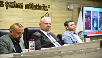 Menemen'deki öğrencilere 5'er bin lira başarı ödülü
