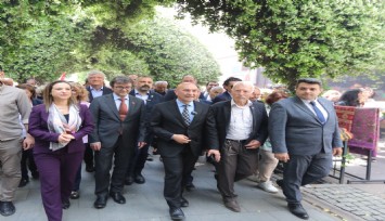 CHP, İzmir Selçuk'ta vatandaşlarla buluştu