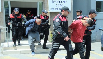 İzmir'deki kanlı kahvehane baskınında gözaltına alınan şüphelilerden 7'si sevk edildi
