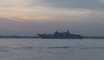 TCG Anadolu İzmir'den ayrıldı