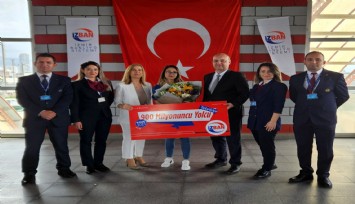 İZBAN'ın 900 milyoncu yolcusuna şoke eden sürpriz
