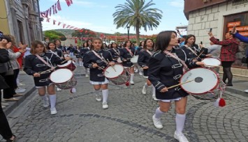 İzmir’in ilçelerinde 19 Mayıs coşkusu