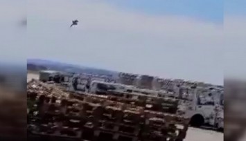 İspanya'da F-18 savaş uçağı otoyola düştü