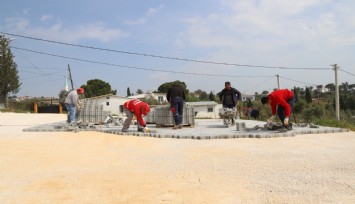 Görece'de Kilit Parke Çalışması