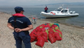İzmir'de kaçak su avı operasyonu: 17 şahsa işlem