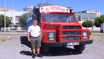 'Selvi Boylum Al Yazmalım' aracının ikizi İzmir’de ilgi çekiyor