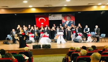 Karşıyaka'da Avni Anıl gecesi