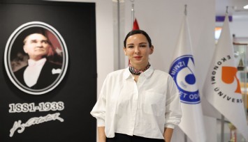 İzmir Ekonomi’ye ‘yılın’ gururu