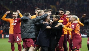 Galatasaray 3 puanı 3 golle aldı