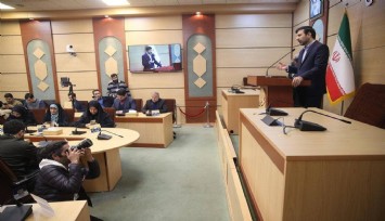İranlı yetkili: Başörtüsüz kadınların oy kullanmalarında yasal engel yok