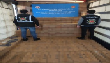 İtalya’dan Çeşme’ye getirilen tırda 1 milyon paket kaçak sigara ele geçirildi