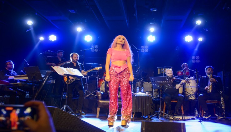 Yıldız Tilbe'den 'Pembe' gece