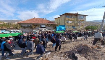 Afyonkarahisar'da öğrenci servisi ile otomobil çarpıştı: 5 kişi hayatını kaybetti