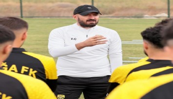 Aliağa FK, teknik direktör Fatih Çardak ile yollarını ayırdı