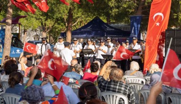 Cumhuriyet coşkusu Aliağa'dan yükseldi