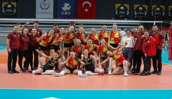 Göztepe ve Karşıyaka'dan Voleybol'da 4'te 4 galibiyet