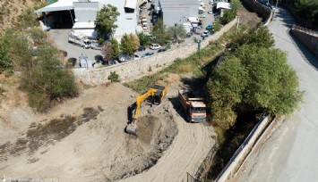 İzmir'in derelerinden 150 ton atık malzeme çıkarıldı