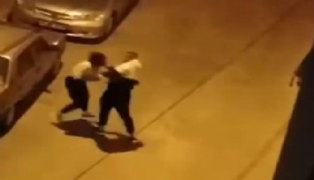 Karabağlar'da genç kız erkek arkadaşı tarafından defalarca yumruklandı: O anlar kameraya yansıdı