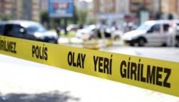Öğrencilerin topunu kesen işçi öğretmene sopa ve bıçakla saldırdı