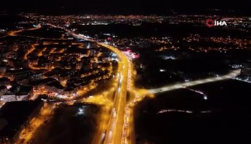 Ara tatil trafiğe taştı: 43 ilin geçiş güzergahı kilit oldu
