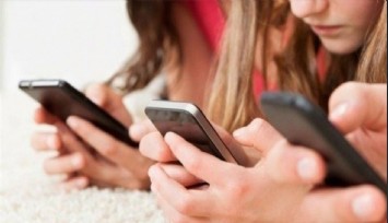 Avusturalya’da 16 yaşından küçüklere sosyal medya yasağı