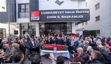 CHP eski İzmir Milletvekili Selçuk Ayhan son yolculuğuna uğurlandı