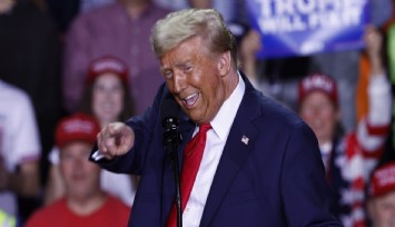 Cumhuriyetçi Parti Başkan Adayı Trump oyunu kullandı: 'Kendime çok güveniyorum'