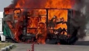 Denizli'de aşk ateşi: Sevdiği gencin taşınacağını öğrenince kamyonu yaktı