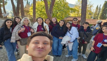 Dünya genç bilim insanları izmir’i tanıyor