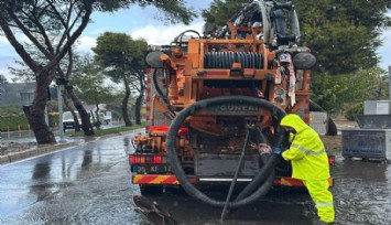 İzmir'de Büyükşehir ekipleri yağmur teyakkuzunda