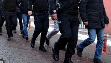 İzmir merkezli FETÖ'nün TSK yapılanmasına operasyon:  22 kişiye gözaltı