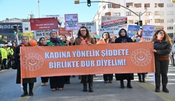Manisa’da anlamlı yürüyüş:Şiddete hep beraber dur dediler