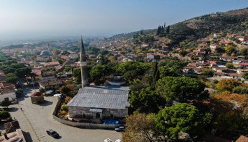 Ödemiş'teki  712 yıllık Aydınoğlu Mehmet Bey Camisi'nin restorasyonu yarım kaldı