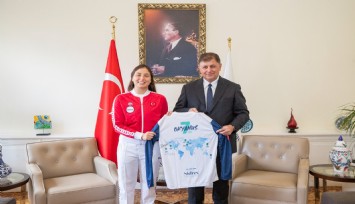 Okyanus kızı Bengisu, Başkan Tugay ile bir araya geldi: Kılavuzluk edecek